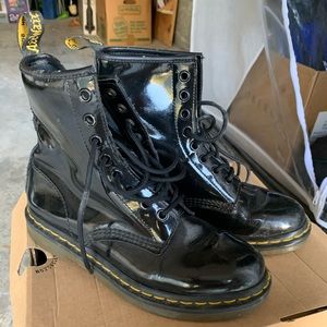 Patent leather dr. martens 1460s womens uk 5 / us 7